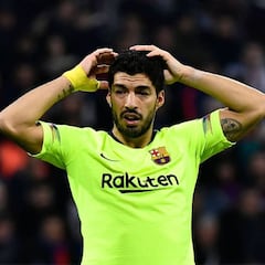 La cúpula del Barça ya debate el recambio de Suárez