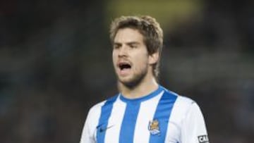 Iñigo Martínez cumple 100 partidos en el primer equipo