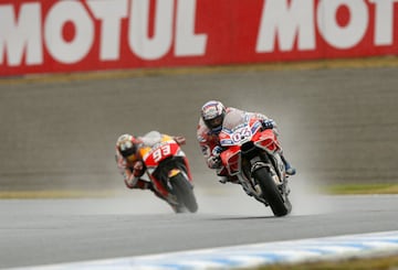 Duelo bajo la lluvia de Motegi entre Dovizioso y Márquez