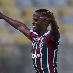 Jhon Arias iguala registro en asistencias de Flu y es líder en 2022