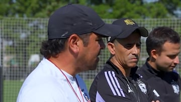 Colo Colo presenta a un nuevo DT