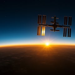 What time do astronauts celebrate New Year in the International Space Station?