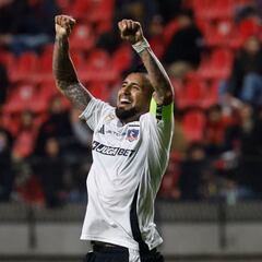 Arturo Vidal regresa a Colo Colo y esto hace en un amistoso en el Monumental