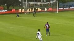 El insólito blooper que sufrió el suplente de Karius en el Besiktas