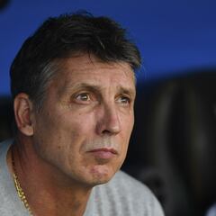 Siboldi va por su tercera final como “DT emergente”