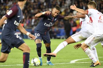 El PSG es una máquina de fútbol. Con una notable actuación de Neymar, los de Unai Emery demolieron 6-2 al Toulouse en partido de la tercera jornada de la Ligue 1 de Francia. El brasileño se apuntó dos goles, el primero y el último del encuentro, además de una asistencia. Rabiot, Cavani, Pastore y Kurzawa pusieron el resto. Los parisinos, que juegan al son del exBarcelona, comparten la punta del torneo con Mónaco y Saint-Etiénne.