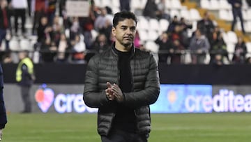 Míchel renovaría automáticamente en caso de ascenso