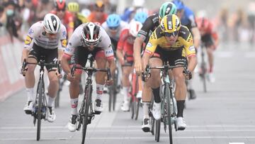 Fernando Gaviria segundo en cuarta etapa del UAE TOUR