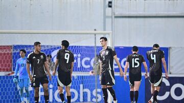 Luis Romo, Raul Jimenez, Cesar Montes of Mexico during the Quarterfinals first leg match between Honduras and Mexican National Team (Mexico) as part of the Concacaf Nations League 2024-2025 at Francisco Morazan Stadium on November 15, 2024 in San Pedro Sula, Honduras.