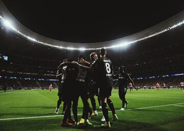 Atl¨¦tico de Madrid 0-1 Bayer Leverkusen | P¨¦rdida de Griezmann en una banda cerca del ¨¢rea, rob¨® el Bayer y Amiri encontr¨® a Diaby dentro del ¨¢rea para marcar ante Oblak.