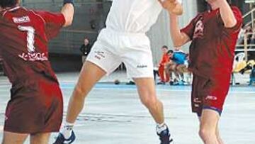 <b>POLIVALENTE. </b>Lozano ayer hizo de todo, lateral izquierdo y central.