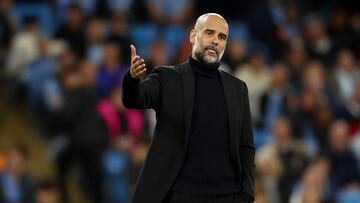 Manchester (United Kingdom), 19/09/2023.- Manchester City manager Pep Guardiola gestures on the touchline during the UEFA Champions League Group G match between Manchester City and Red Star Belgrade in Manchester, Britain, 19 September 2023. (Liga de Campeones, Reino Unido, Belgrado) EFE/EPA/ADAM VAUGHAN
