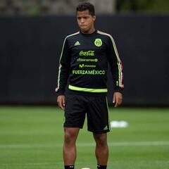 Giovani se une a la lista de bajas para jugar ante Polonia
