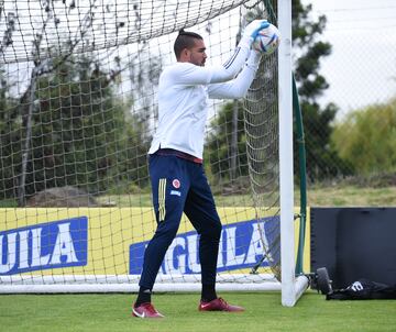 Así fue el primer día del microciclo de arqueros en la Selección Colombia.