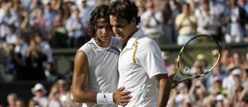 Nadal congratulates Federer at Wimbledon.