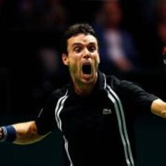 Bautista remonta ante Vesely
y accede a cuartos de final