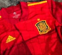 Subastarán camisetas de La Roja firmadas en apoyo a La Palma