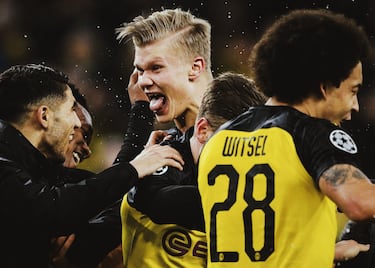 Por primera vez, las dos grandes estrellas jóvenes del momento se enfrentaban en un partido. Haaland contra Mbappé. Lo hacían en el primer partido de Champions del 2020 y el noruego ganó el primer asalto. Dos goles suyos dieron la victoria al equipo alemán ante los parisinos, que lograron remontar la eliminatoria en la vuelta 