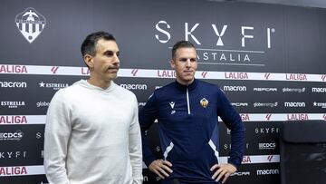 CASTELLÓN 19/01/2025 CD CASTELLON TEMPORADA 24-25
CD CASTELLON, BOB VOULGARIS Y JOHAN PLAT
FOTOS CARME RIPOLLES