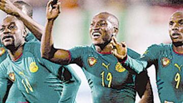 <B>EL TRAJE</B>. El mono de una pieza con mangas y ajustado no gusta a FIFA.