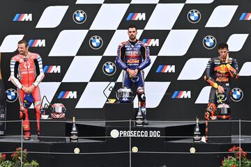 Jack Miller, Miguel Oliveira y Pol Espargaró en el podio del Gran Premio de Estiria 2020. 