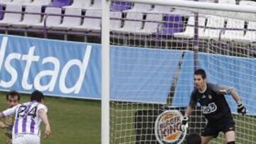 <b>UN FIJO. </b>Alejandro se ha hecho con la titularidad en la portería de la Ponferradina con Barragán.