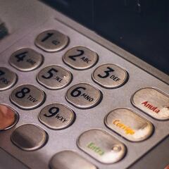 ¿Puedo retirar dinero del banco sin tener mi tarjeta?¿Cómo?