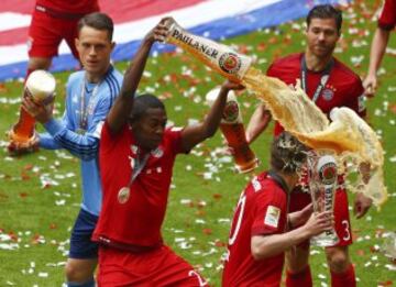 El Bayern celebra el título con ¡Un baño de cerveza!