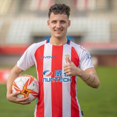 Serrano, en su presentación: "Aquí volveré a confiar en mí"