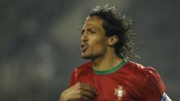Bruno Alves celebra un gol con la selecci&oacute;n portuguesa.