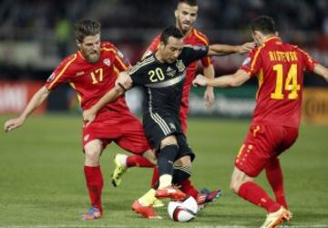 Cazorla, Milovan Petrovikj, Kire Ristevski y Feran Hasani.