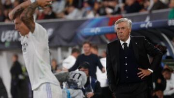 Ancelotti, pendiente de las evoluciones de sus jugadores. 