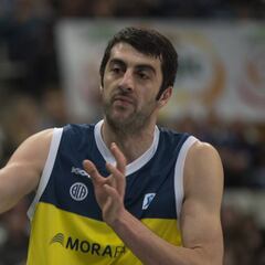 El Unicaja hace una oferta por Shermadini; Smith se va