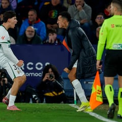 El PSV sigue a Álvaro Rodríguez