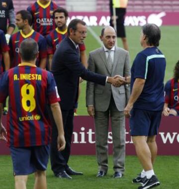 Foto oficial del Barcelona con el patrocinador Qatar Airways