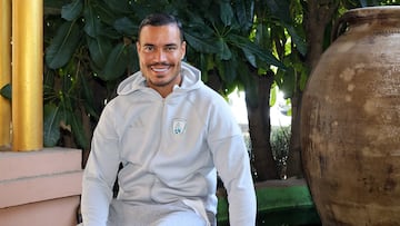 De Tomás posa para AS en el hotel de concentración de Al Wakrah.