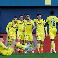 El Submarino navega con velocidad de crucero