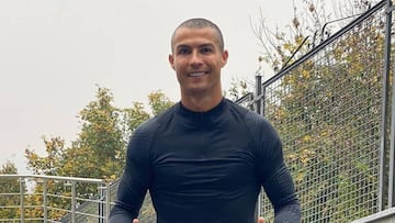 Cristiano arrasa bailando y con la cabeza rapada durante su cuarentena por la COVID-19