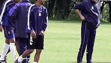 <b>CONCILIADOR</B> Irureta ha tratado de que el Deportivo vuelva a la normalidad lo antes posible.