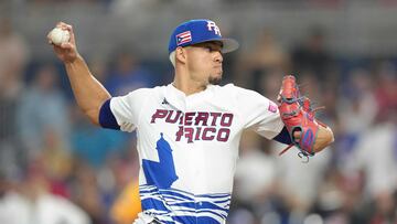 MIAMI, FLORIDA - MARCH 12: Jose Berrios #37 of Puerto Rico throws a pitch during the first inning against Venezuela at loanDepot park on March 12, 2023 in Miami, Florida.   Eric Espada/Getty Images/AFP (Photo by Eric Espada / GETTY IMAGES NORTH AMERICA / Getty Images via AFP)