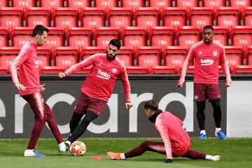 Barcelona training at Anfield
