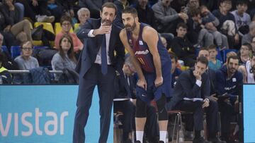 Sito Alonso habla con Navarro.