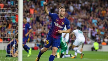 Deulofeu debuta en un Clásico con todos los focos sobre él