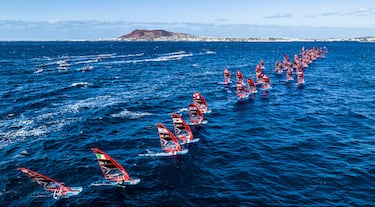 Pilar Lamadrid marca el paso en la jornada inaugural de los Lanzarote iQFOil Games
