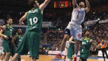 <b>IMPORTANTES. </b>Lofton aportó anotación al Estu y Abrines se lució.
