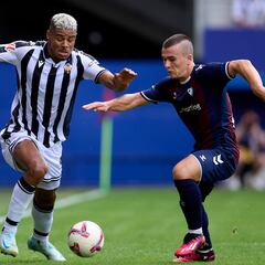 El Eibar gana, pero no convence