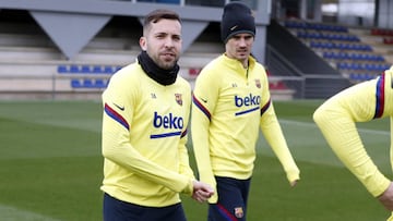 Jordi Alba regresa al grupo, pero no llega al Clásico del Bernabéu