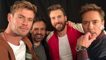 El actor australiano que interpreta al dios del trueno, Thor, compartió un divertido video en el que pinta las caras de sus compañeros, cambiándoles el look