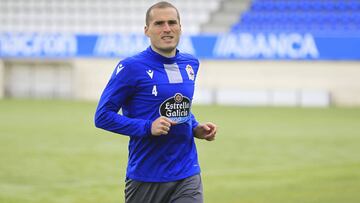 Bergantiños, en un entrenamiento del Depor.