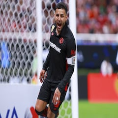 Mohamed destaca carácter de Vega: “Entre más lo abuchean, mejor juega” 
